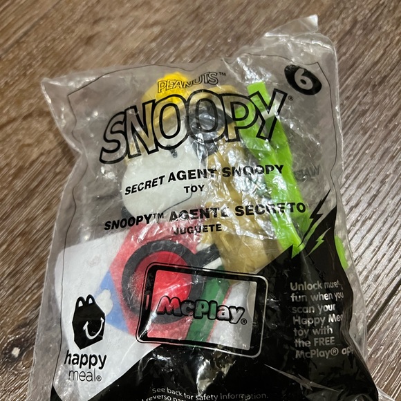 NWT 5 total McDonald’s happy meal’s hello kitty / snoopy / Mickey Minnie - Picture 5 of 7